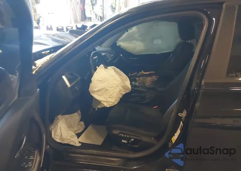 2018 BMW 320I xDrive z USA, uszkodzony, nr VIN WBA8A3C55JA358650